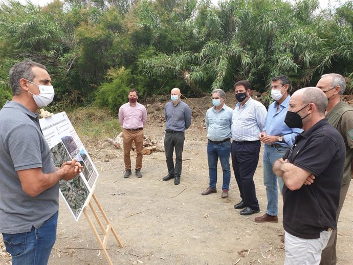 La Junta mejora las condiciones hidráulicas de desagüe del cauce del río de la Cueva
