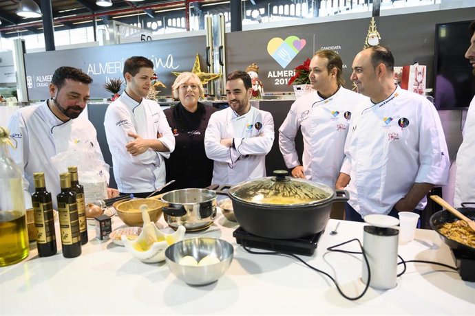 Archivo - Encuentro de cocineros en el Mercado Central.