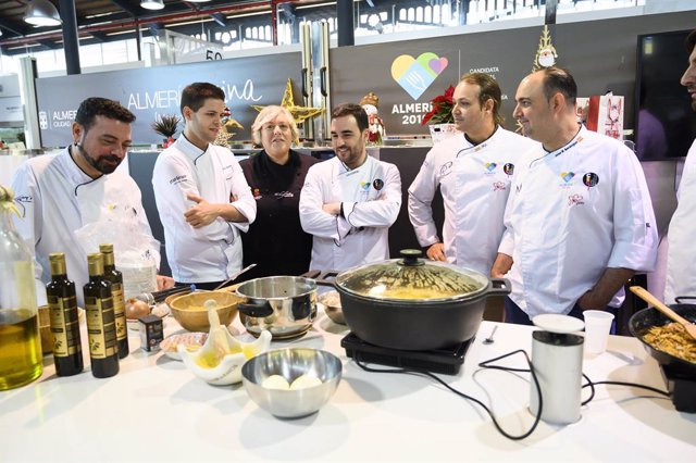 Archivo - Encuentro de cocineros en el Mercado Central.