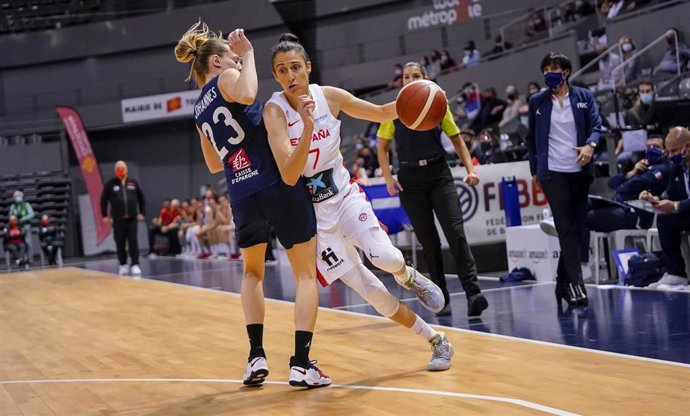 España cae ante Francia en el primer ensayo para el EuroBasket