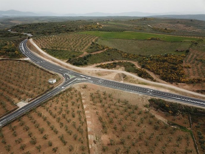 El DOE publica la exposición del Catálogo de la Red Provincial de Carreteras de Cáceres para su aprobación definitiva