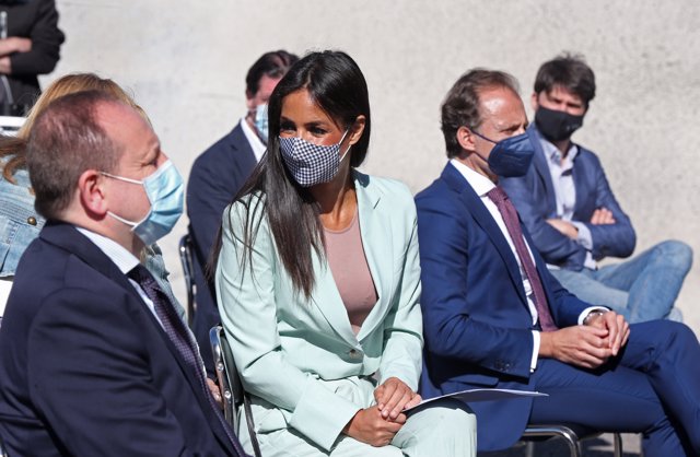 El delegado de Economía, Innovación y Empleo, Miguel Ángel Redondo; la vicealcaldesa de Madrid, Begoña Villacís; y el miembro del Comité Ejecutivo de Madrid Foro Empresarial, Pedro Carrillo; en la presentación del Plan Renove Industria