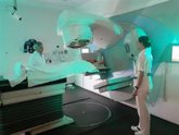 Foto: Un fármaco experimental hace que la radioterapia sea más eficaz y menos dañina