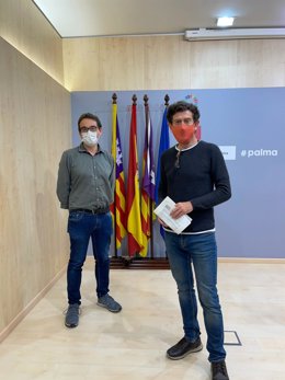 El regidor de Participación y Gobierno Interior, Alberto Jarabo y el director general de Gobierno Interior, Marcos Cañabate.