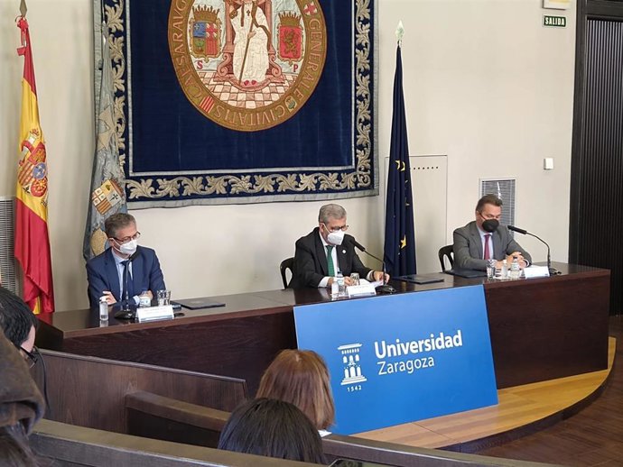 El Banco de España, la CNMV y la Universidad de Zaragoza colaboran para mejorar la cultura financiera.