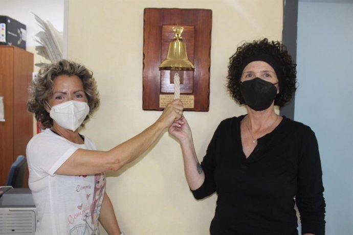 Las pacientes que superen un cáncer harán sonar la 'Campana por la Salud' en el Hospital de la Axarquía
