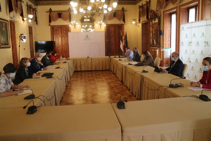 La consejera de Agricultura en Andalucía, Carmen Crespo, se reúne con el presidente de Asempal, José Cano