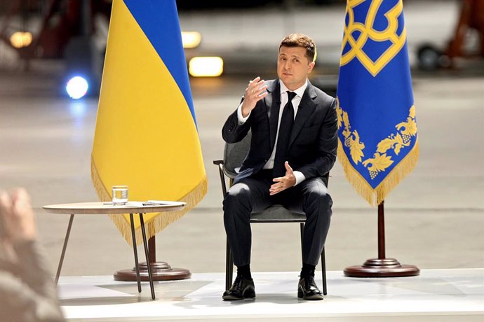 20 May 2021, Ukraine, Kyiv: Ukrainian President Volodymyr Zelensky speaks during a press conference at Antonov Serial Production Plant on the occasion of two years being in office. Photo: -/Ukrinform/dpa