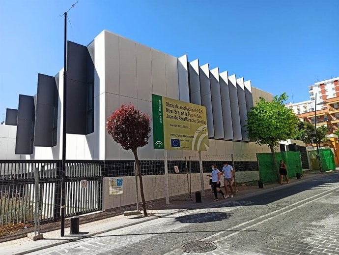 Archivo - Edificio de las obras de ampliación del centro de salud de San Juan