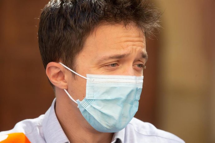 Íñigo Errejón se reúne con UGT y CCOO de Murcia