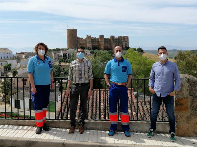 Profesionales del consultorio de Baños de la Encina.