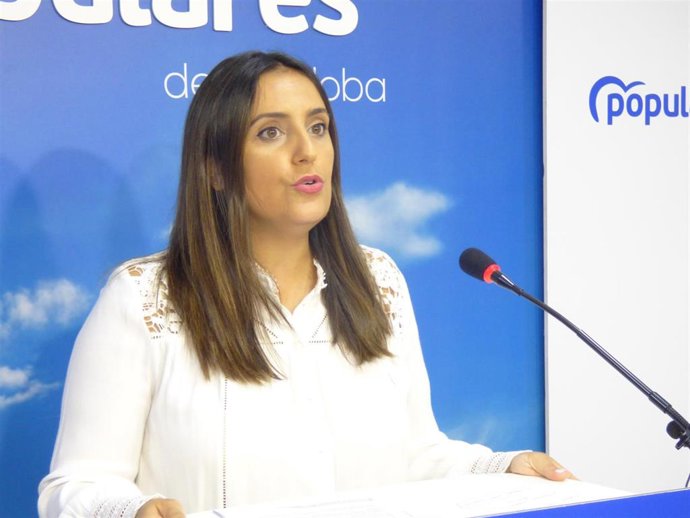 La portavoz de Salud del PP andaluz en el Parlamento regional, Beatriz Jurado.