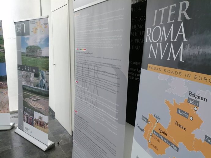 Inauguración de la exposición itinerante Iter Romanum - Vías romanas en Europa, en Gijón
