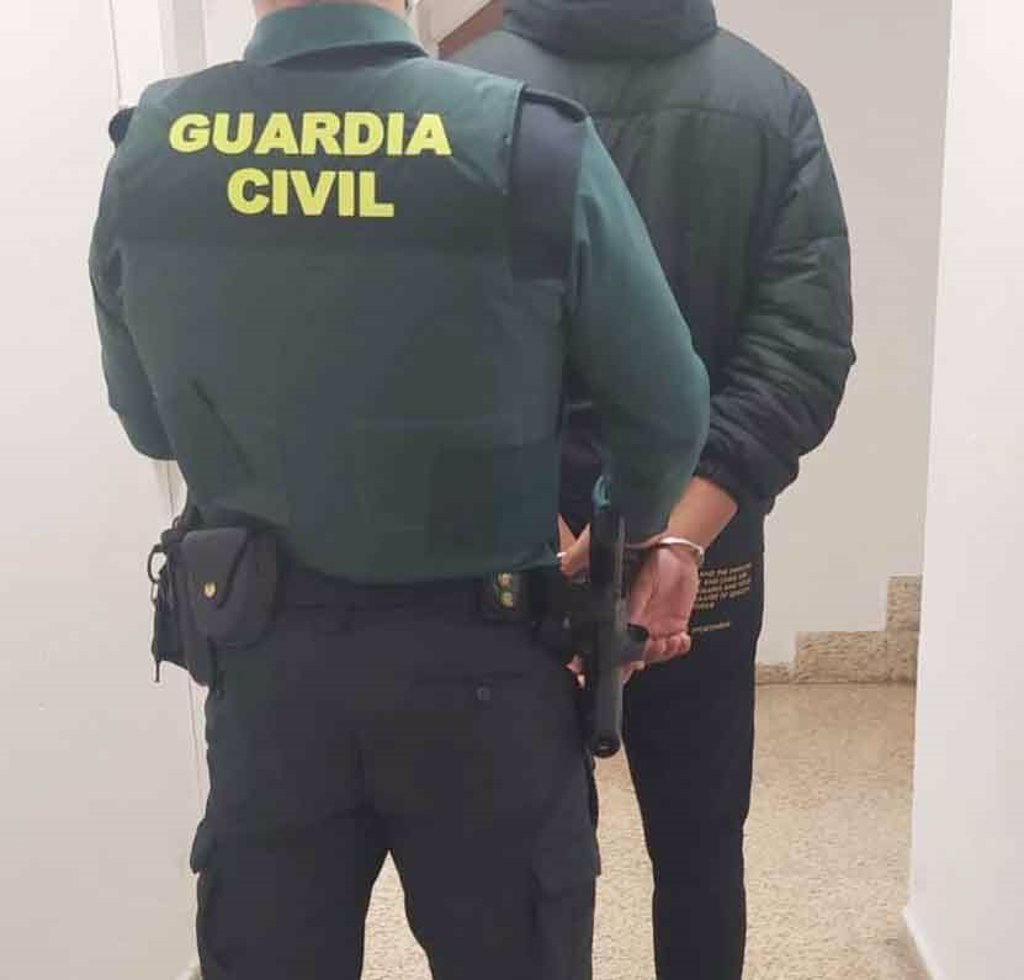 La Guardia Civil Detiene A Un Hombre Por Varios Robos En Vehículos En ...