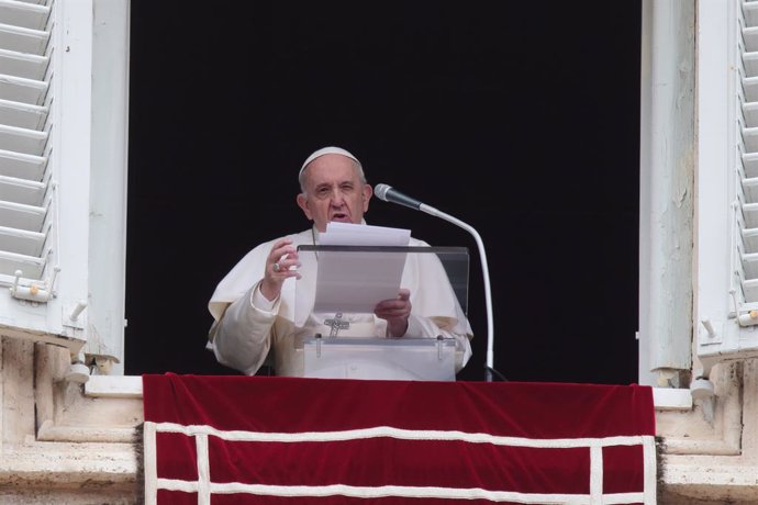 23 May 2021, Vatican, Vatican City: Pope Francis delivers the Regina Caeli prayer form the window overlooking St. Peter's Square at the Vatican. Photo: Evandro Inetti/ZUMA Wire/dpa