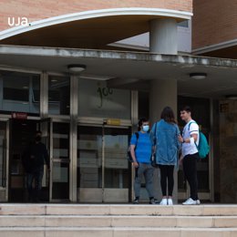 Archivo - Estudiantes en la UJA
