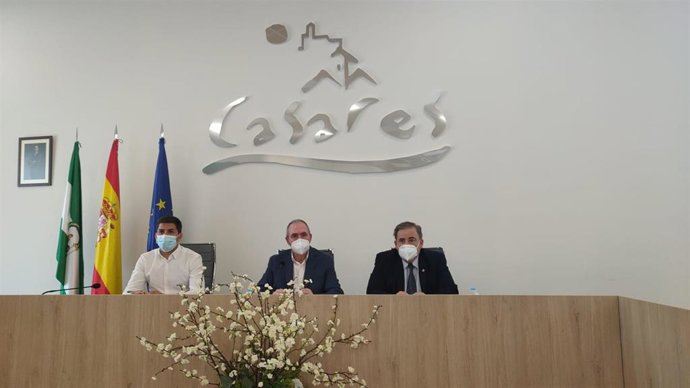 Firma del protocolo policial para adhesión de Casares al sistema VioGen