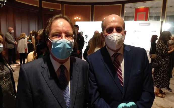 Amós García con Mariano Esteban