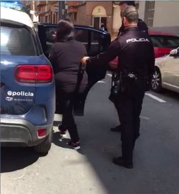 Detenida una mujer por mantener en condiciones insalubres, aislada y desatendida a su abuela de 88 años en Alicante