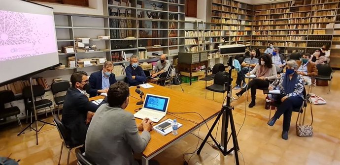 Reunión entre Govern y representantes del Foro de la Sociedad Civil para abordar los objetivos y prioridades en la planificación del programa de fondos europeos.