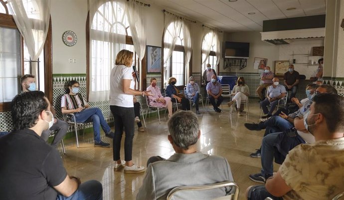 Acto de Susana Dáiz con militantes en Martos (Jaén)
