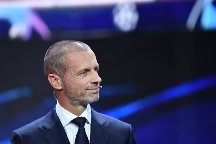 Archivo - HANDOUT - 01 October 2020, Switzerland, Geneva: UEFA President Aleksander Ceferin attends the UEFA Champions League 2020-21 group stage draw. Photo: Harold Cunningham/UEFA/dpa - ATTENTION: editorial use only in connection with the latest cover