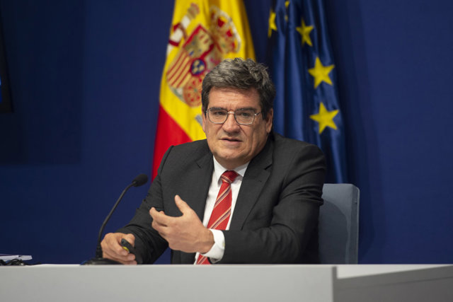 El ministro de Inclusión, Seguridad Social y Migraciones, José Luis Escrivá, durante una rueda de prensa donde ha presentado las medidas del Ministerio en el Plan de Recuperación, Transformación y Resiliencia, a 11 de mayo de 2021, en Madrid (España). 