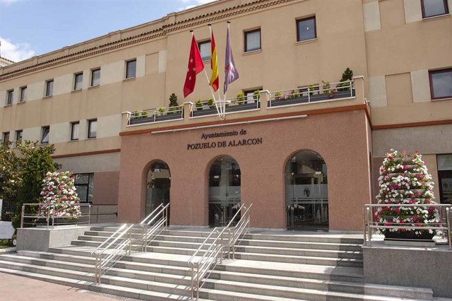 Archivo - Fachada del Ayuntamiento de Pozuelo de Alarcón.