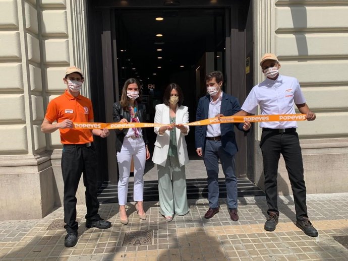 Inauguración de un establecimiento de Popeyes en Valncia