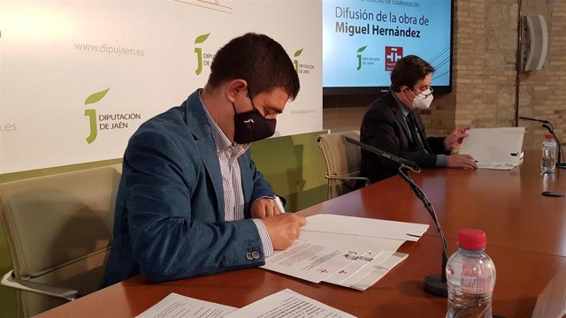 Firma de acuerdo para difundir la obra de Miguel Hernández