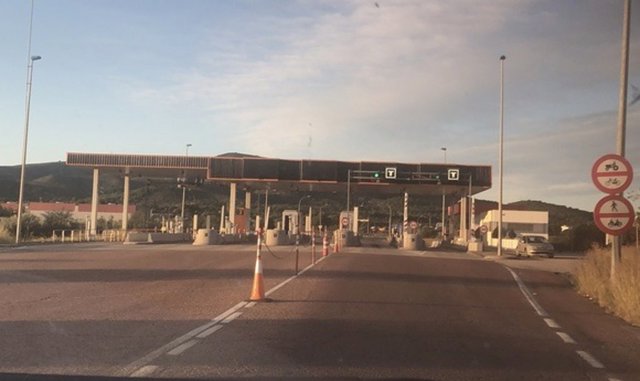 Archivo - Peaje de la AP-7
