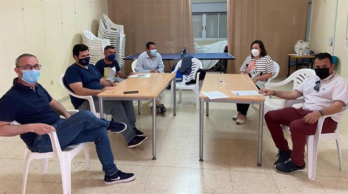 Fernando Moreno mantiene una reunión con representantes de la Junta Vecinal de Fuente Librilla