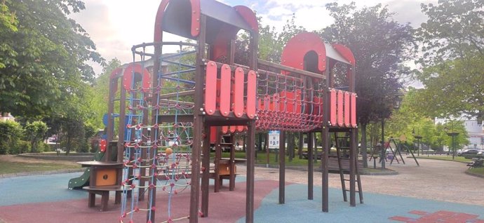 Parque de columpios para niños en Oviedo