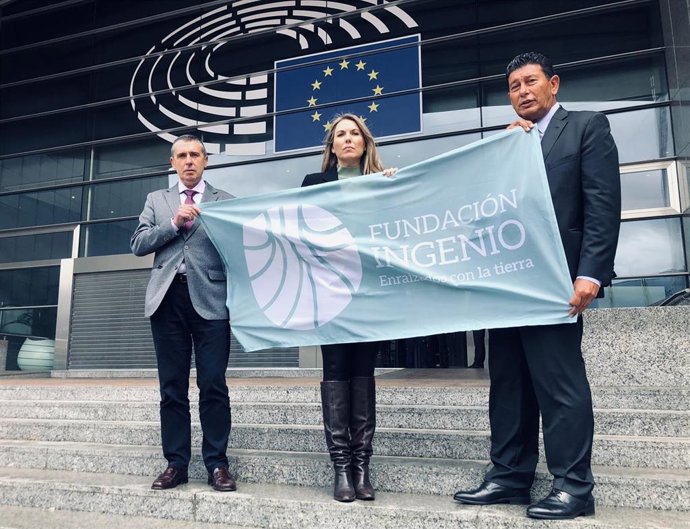 Los representantes de la Fundación Ingenio, en Bruselas