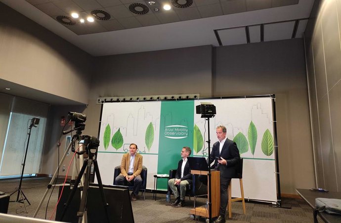 Presentación del informe de Arval.