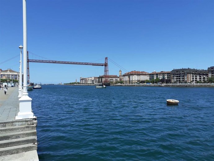 Cielos despejados en Euskadi (Portugalete).