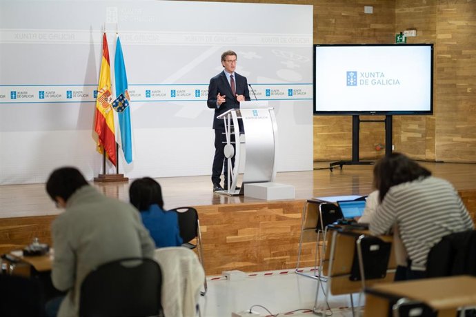 El titular del Gobierno gallego, Alberto Núñez Feijóo, durante la rueda de prensa