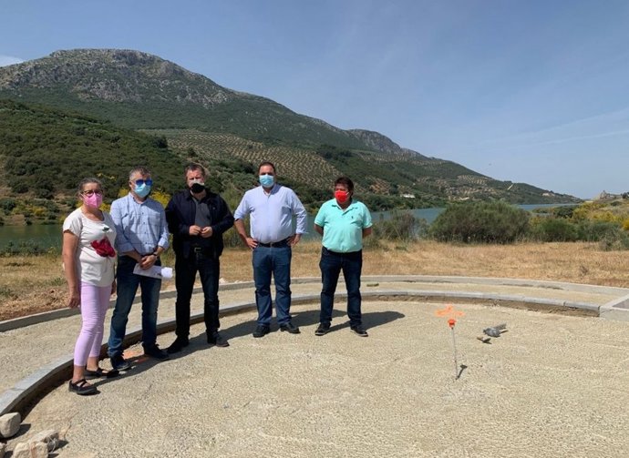 Visita a las obras del mirador astronómico.