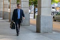 El juez Vilaplana devuelve la fianza a Ramón Díaz tras ser excluido de una quincena de piezas de los ERE