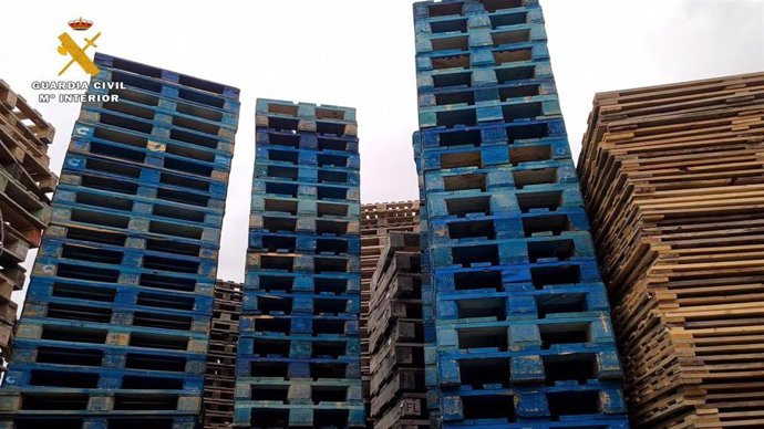 La Guardia Civil esclarece el hurto de 59.988 palets en una empresa riojana y detiene a tres personas