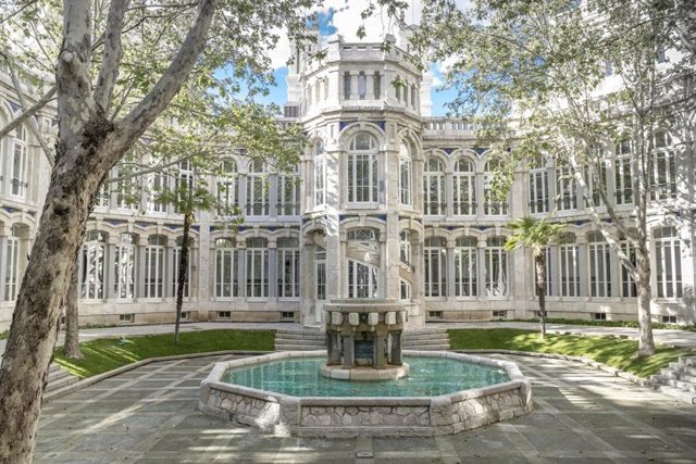 Archivo - Patio interior del Hospital de Jornaleros de Maudes, sede de la Consejería de Vivienda y Administración Local.