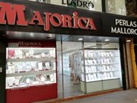 Majolaperla asegura que mantendrá "la esencia mallorquina" de Majorica para "recuperar el posicionamiento en el mercado"