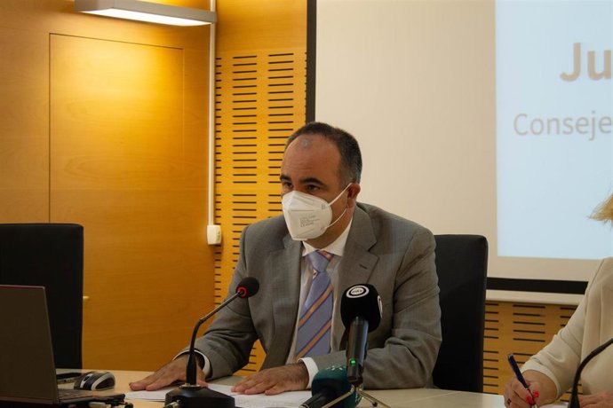 El delegado territorial de Igualdad, Políticas Sociales y Conciliación de la Junta de Andalucía en Almería, Rafael Pasamontes