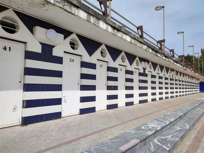 Casetas de la playa de Luanco.