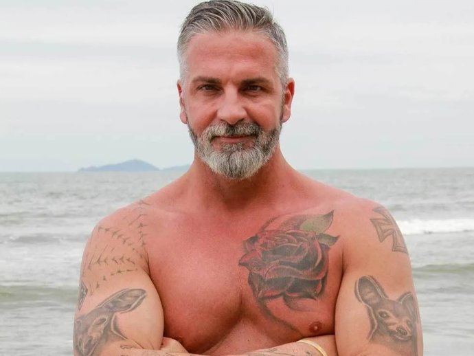 CARLOS ALBA, CONCURSANTE DE 'SUPERVIVIENTES 2021'