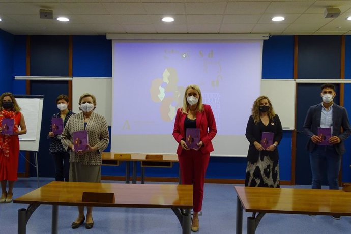 Presentación del último número de la primera serie de 'Cuadernos para la salud de las mujeres'