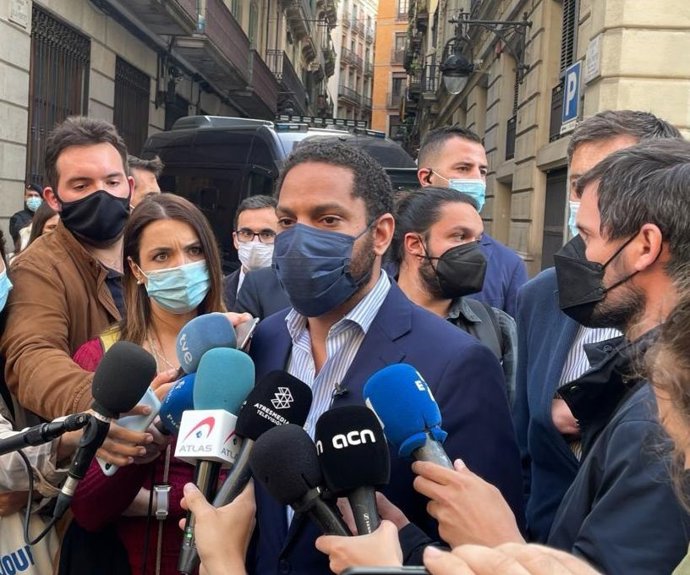 Ignacio Garriga (Vox) en la concentración de este 27 de mayo en Via Laietana.