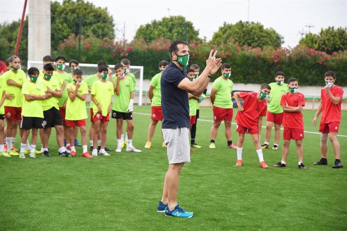 El ex futbolista Carlos Marchena participa en unanueva edición del programa 'Mentor 10'