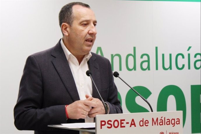 José Luis Ruiz Espejo, secretario genreal del PSOE-A de Málaga, en rueda de prensa