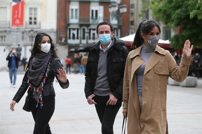 La  presidenta de Ciudadanos (Cs), Inés Arrimadas; el candidato a la presidencia de la Comunidad de Madrid, Edmundo Bal; y la vicealcaldesa de Madrid, Begoña Villacís